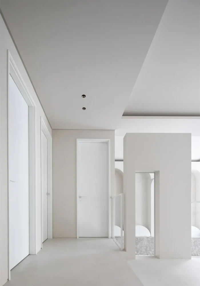 minimalist-hallway-interior